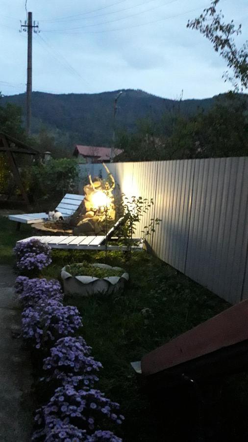 Лаванда Yaremche Dış mekan fotoğraf